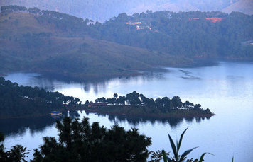 33-umiam_lake_shillong_meghalaya_india