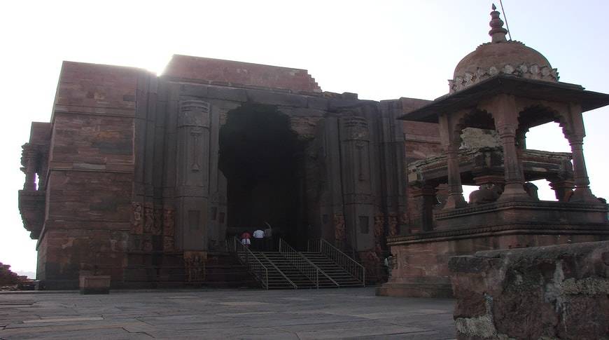 Bhojeshwar-Temple-kesari-tours