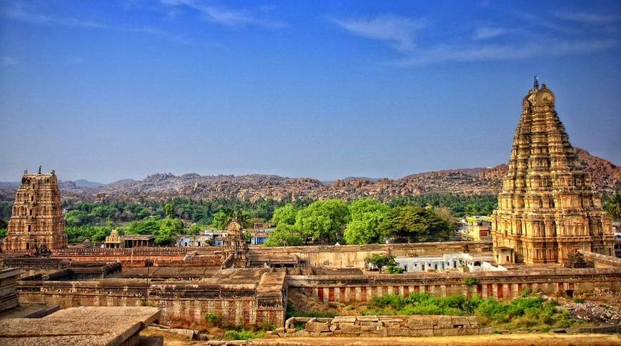 Hampi-virupaksha-temple-kesari-tours