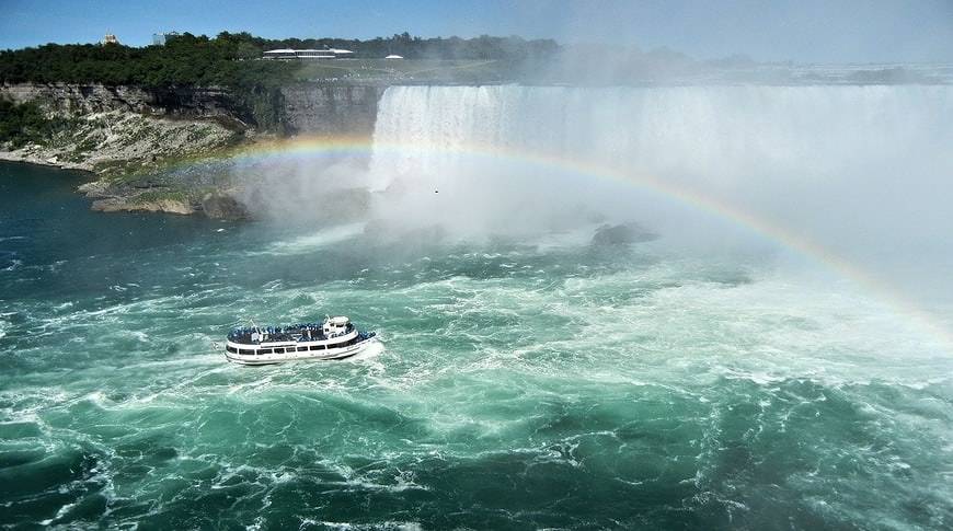 -Maid-of-Mist-cruise-kesari-tours